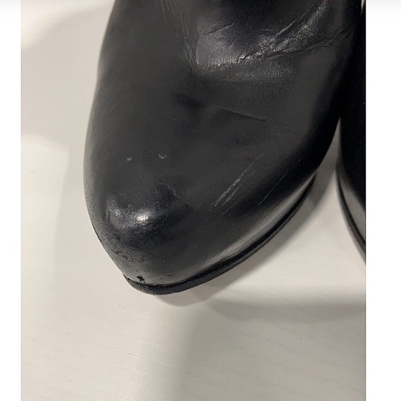 BLACK LEATHER ANKLE BOOTS - Picture 8 of 12